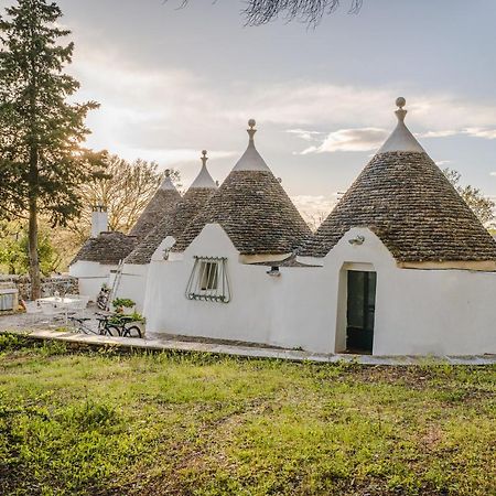19 Secolo - Trulli Con Foresta, Bici E Barbecue Cisternino Exterior photo