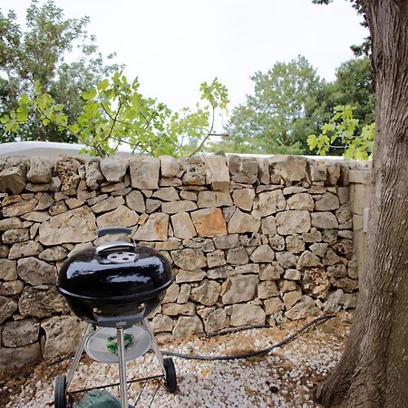 19 Secolo - Trulli Con Foresta, Bici E Barbecue Cisternino Exterior photo