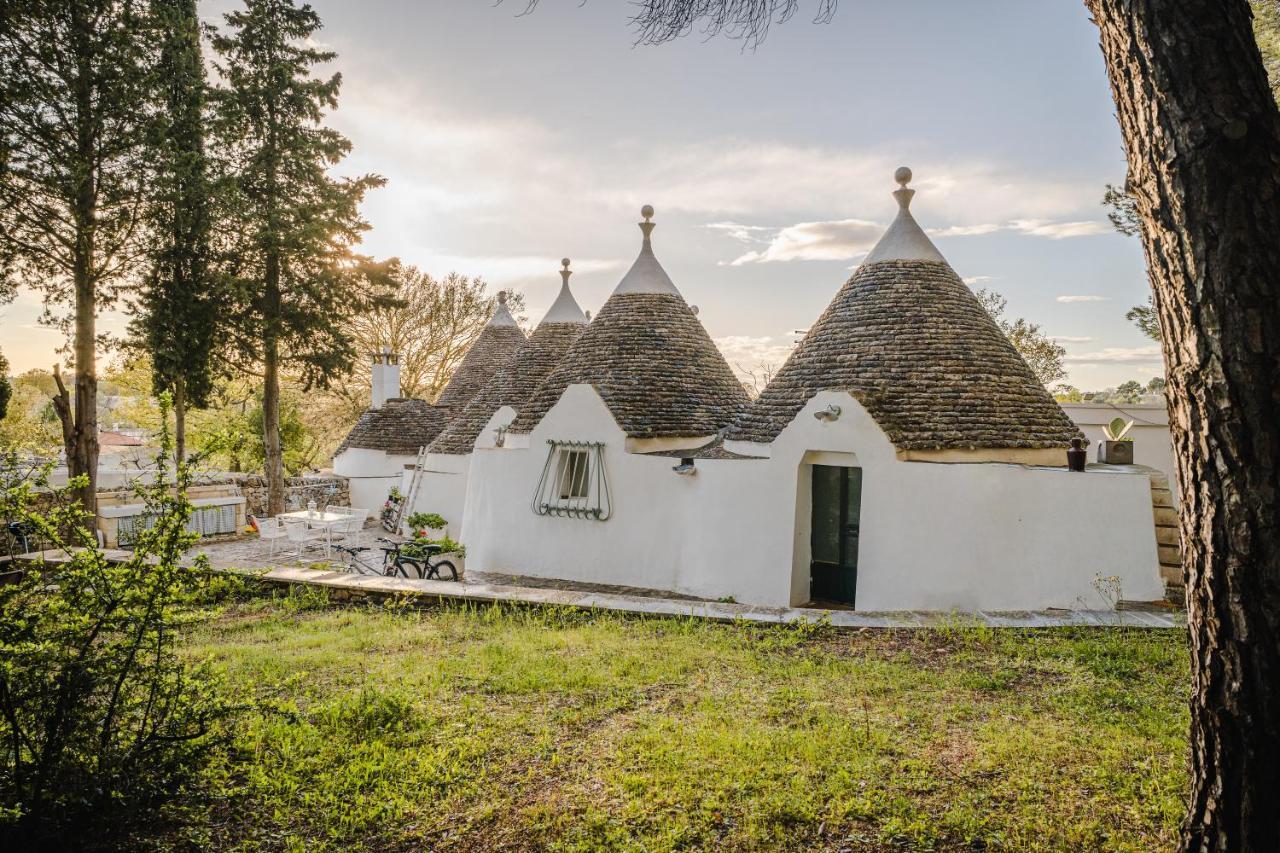 19 Secolo - Trulli Con Foresta, Bici E Barbecue Cisternino Exterior photo